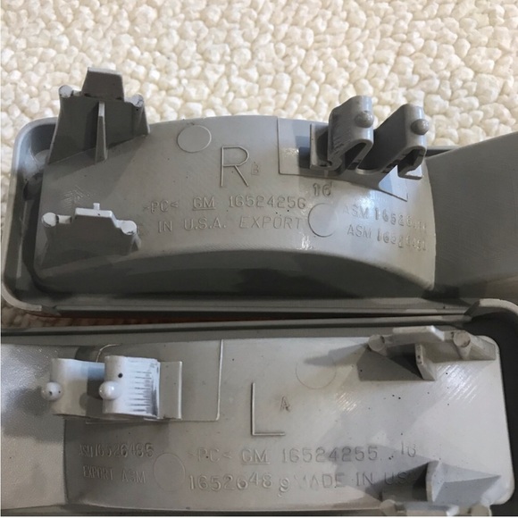 S10 Sonoma Blazer S15 Jimmy Turn Signal Park Lights Lamp Lens 16524255& 16524256 - Picture 7 of 8